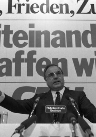 Helmut Kohl: Arbeit, Frieden, Zukunft. Miteinander schaffen wir's.